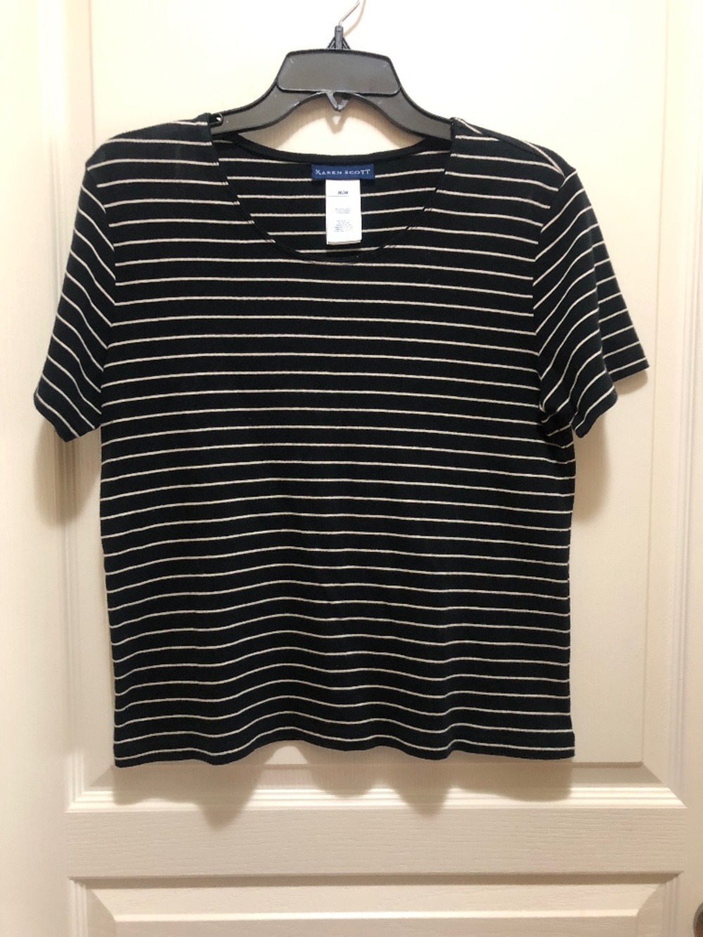 Karen Scott women’s Med short sleeve tee striped black white